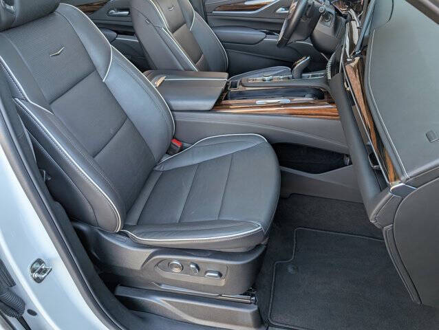 2023 Cadillac Escalade Premium Luxury