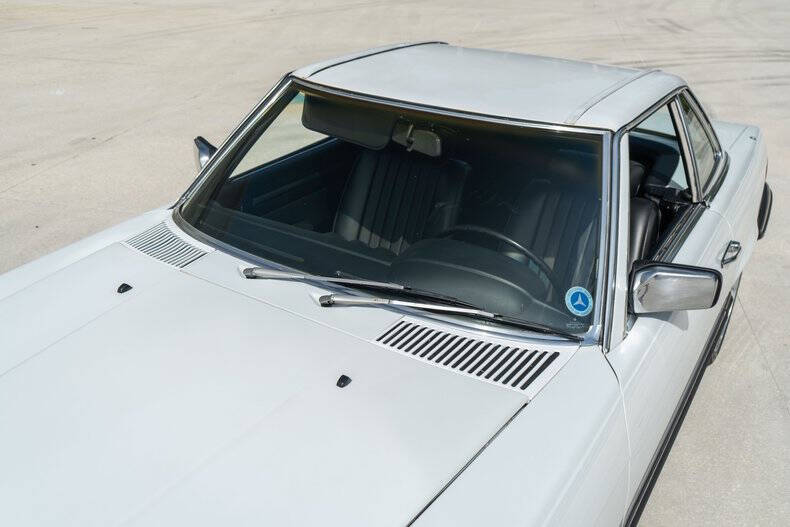 1977 Mercedes-Benz 450-Class