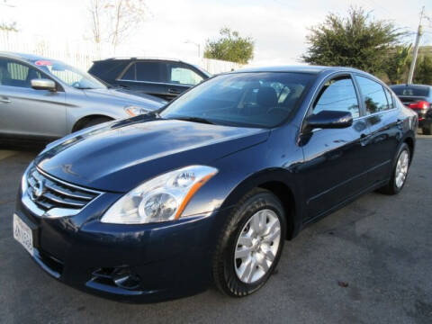 2010 Nissan Altima for sale at TRAX AUTO WHOLESALE in San Mateo CA