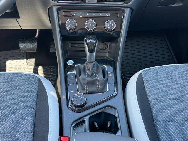 2025 Volkswagen Taos S 4Motion