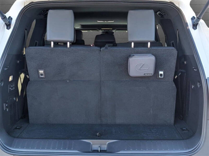 2022 Lexus LX 600 Luxury