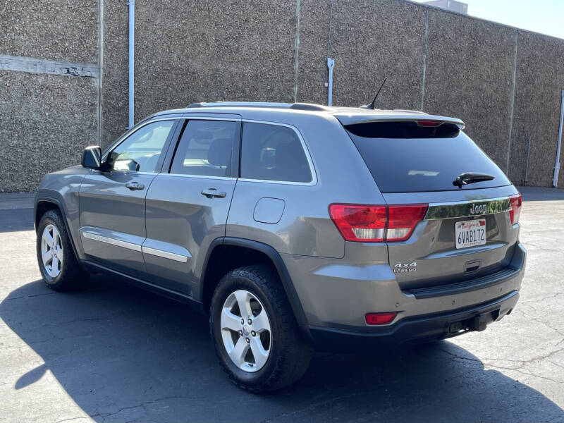 2012 Jeep Grand Cherokee Laredo