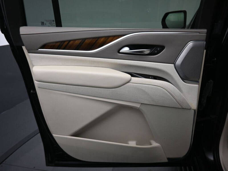 2023 Cadillac Escalade ESV Sport Platinum