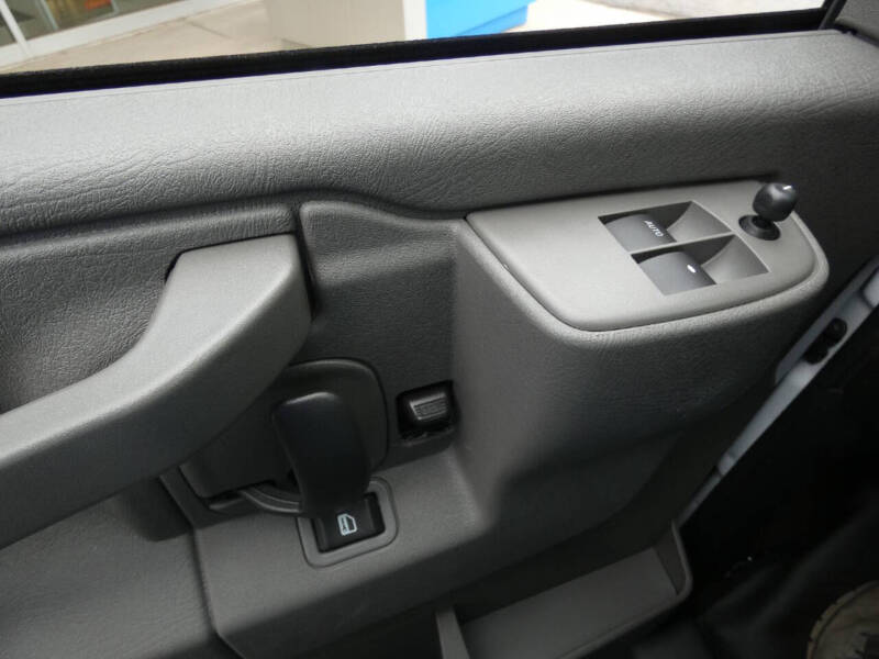 2026 GMC Savana 2500