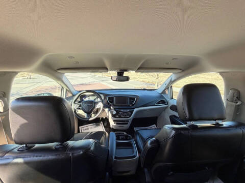 2020 Chrysler Voyager LXi