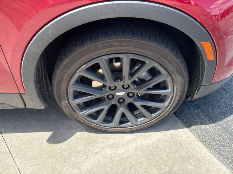 2022 Cadillac XT4 Luxury
