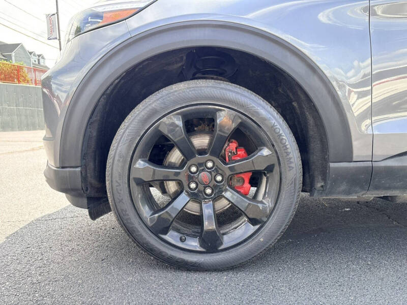2022 Ford Explorer ST-Line