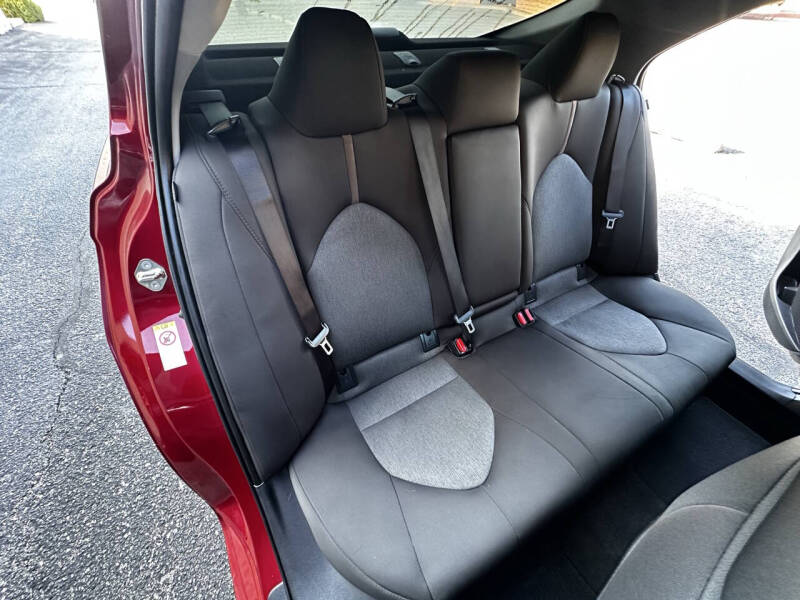 2019 Toyota Camry LE