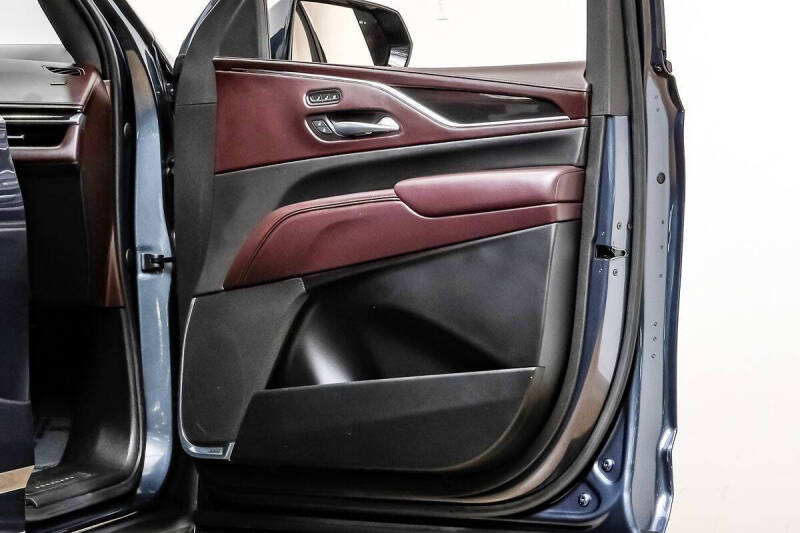 2021 Cadillac Escalade ESV Sport Platinum