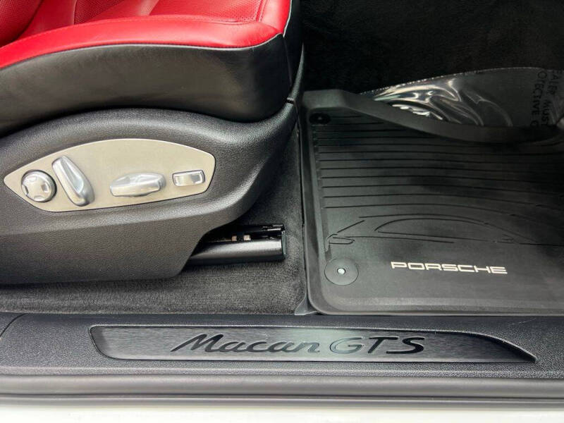 2021 Porsche Macan GTS