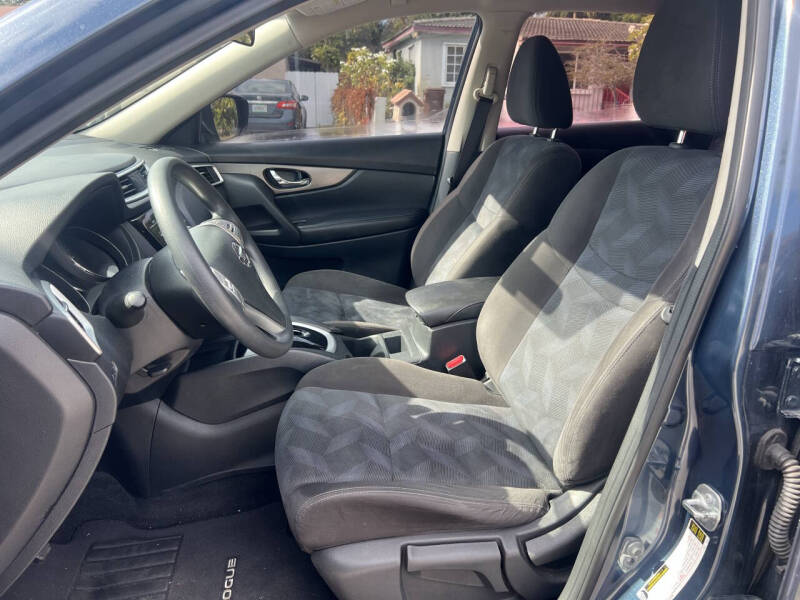2015 Nissan Rogue S