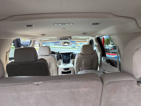 2016 Cadillac Escalade ESV Luxury Collection