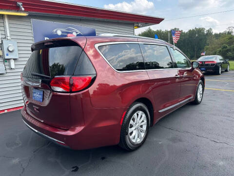 2018 Chrysler Pacifica Touring L
