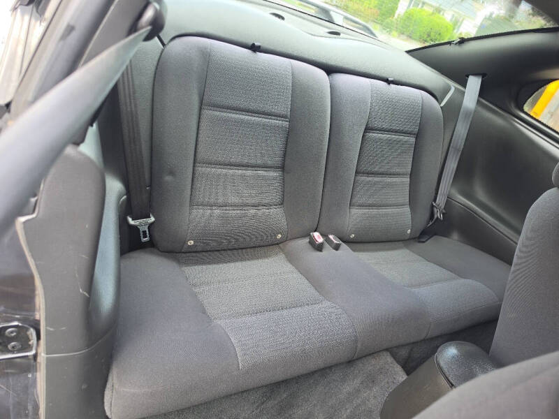 2004 Ford Mustang