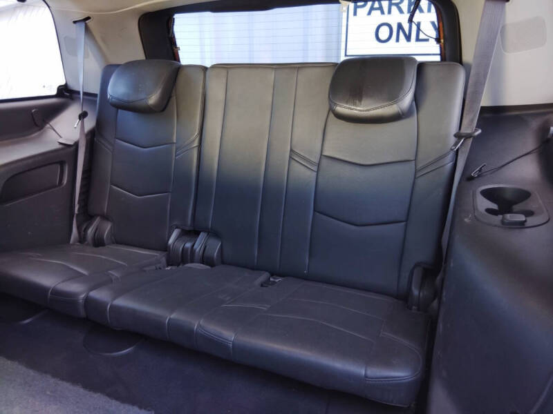 2015 Cadillac Escalade Luxury