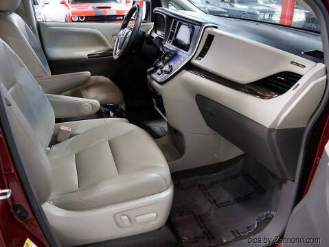 2015 Toyota Sienna