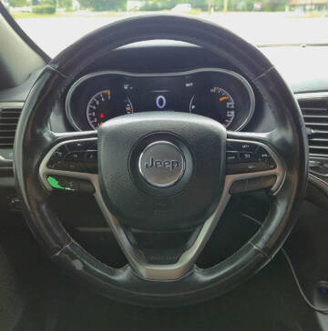 2019 Jeep Grand Cherokee Laredo E