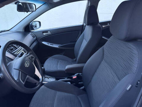 2017 Hyundai Accent SE