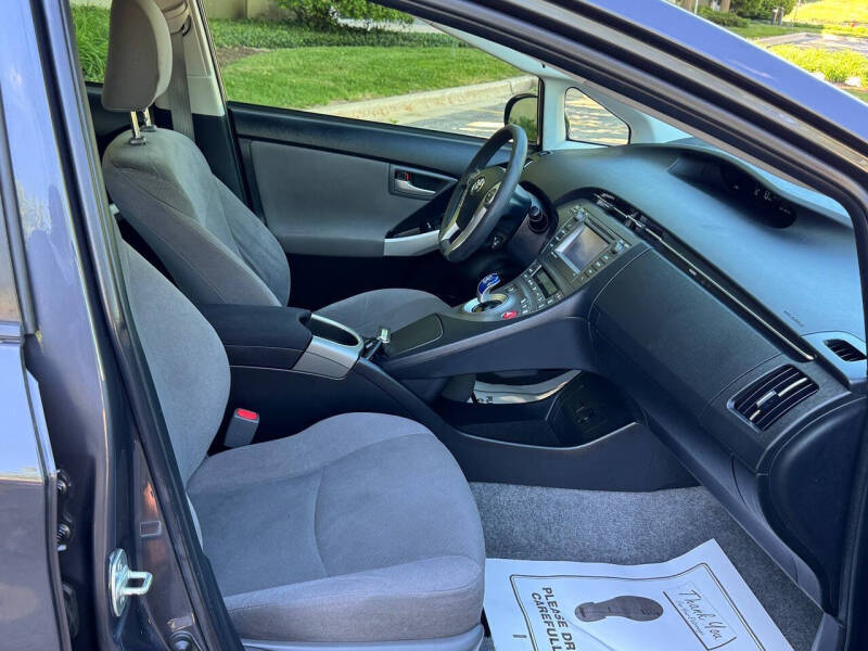2014 Toyota Prius Three