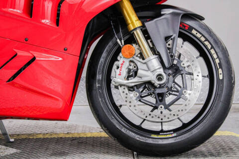 2023 Ducati Panigale V4 S