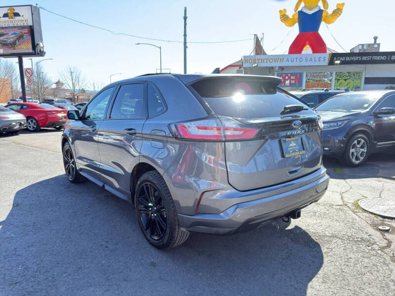 2022 Ford Edge SEL