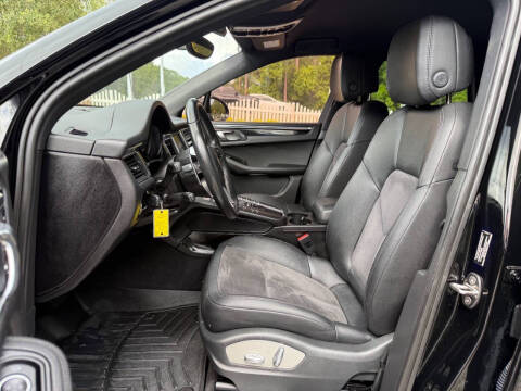 2015 Porsche Macan S