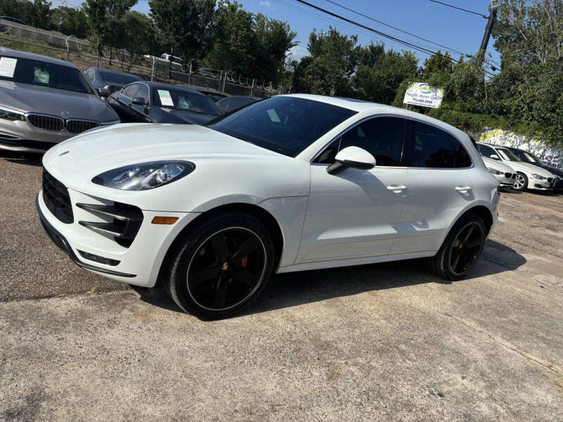 2017 Porsche Macan Turbo