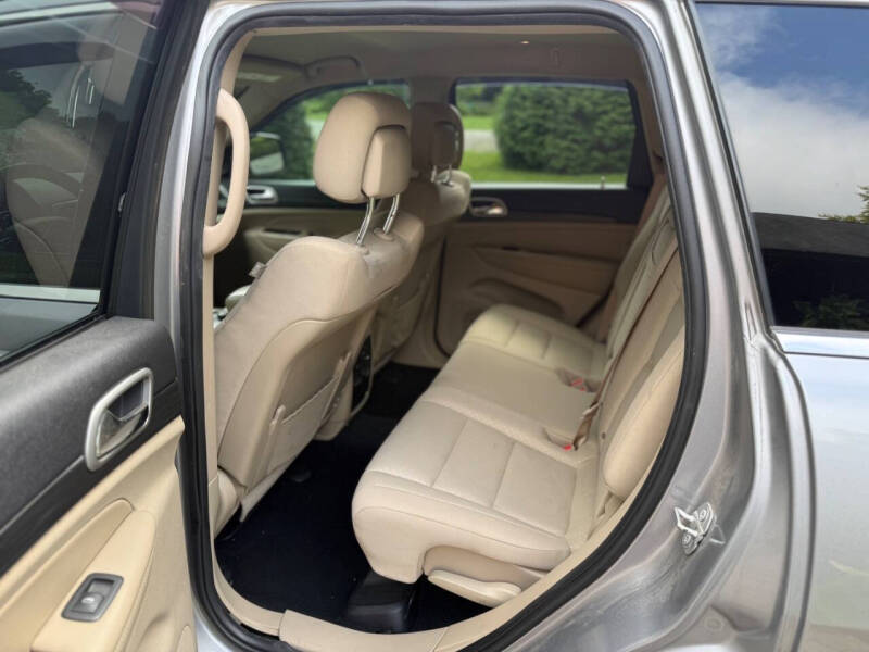 2019 Jeep Grand Cherokee Laredo E
