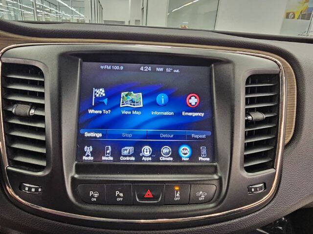 2015 Chrysler 200 C
