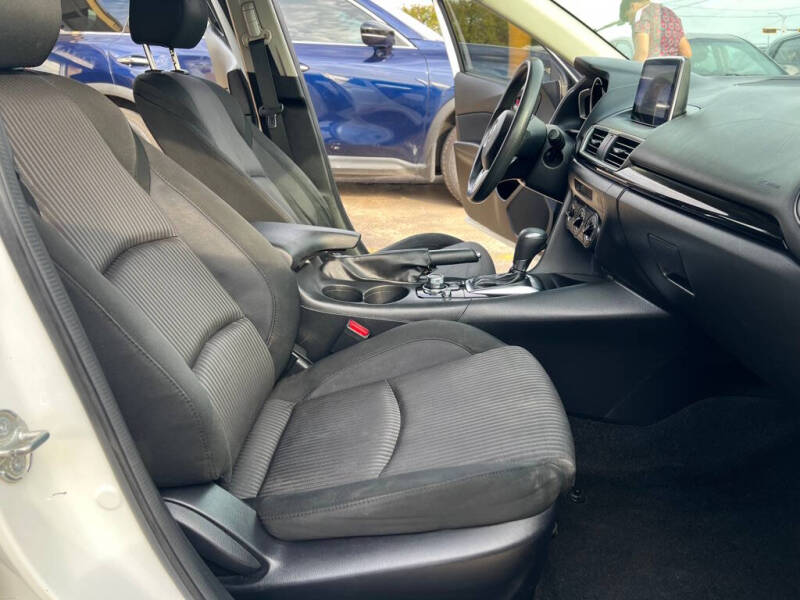 2016 Mazda MAZDA3 i Sport