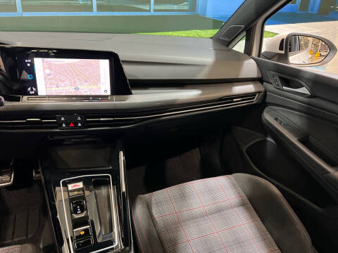 2024 Volkswagen Golf GTI SE