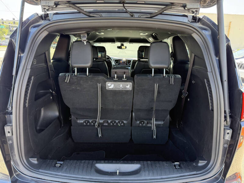 2020 Chrysler Pacifica Launch Edition