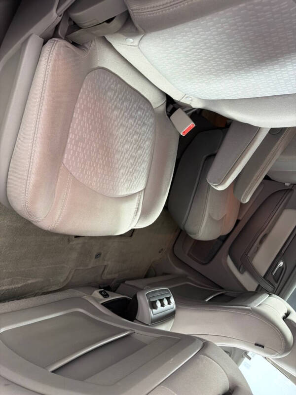 2016 GMC Acadia SLE-2