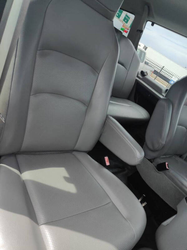 2011 Ford E-Series E-350 SD