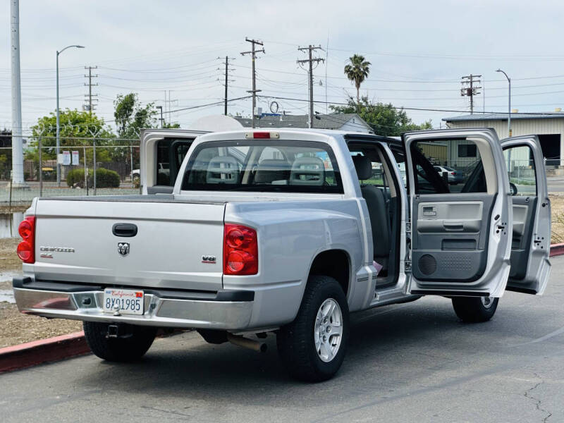 2006 Dodge Dakota SLT