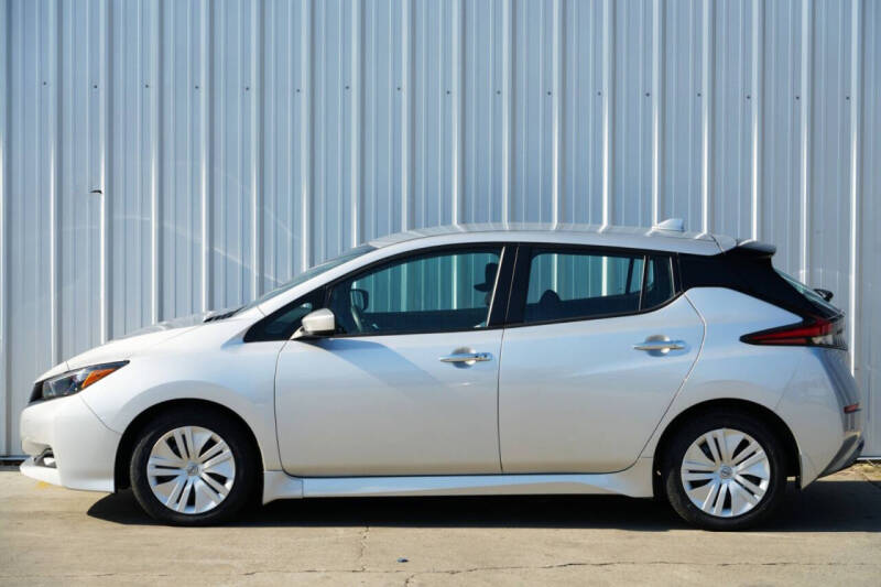 2023 Nissan LEAF S