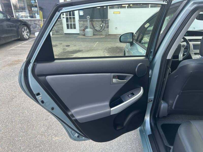 2013 Toyota Prius Three