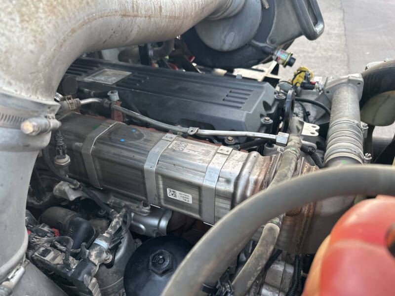 2021 International RH613