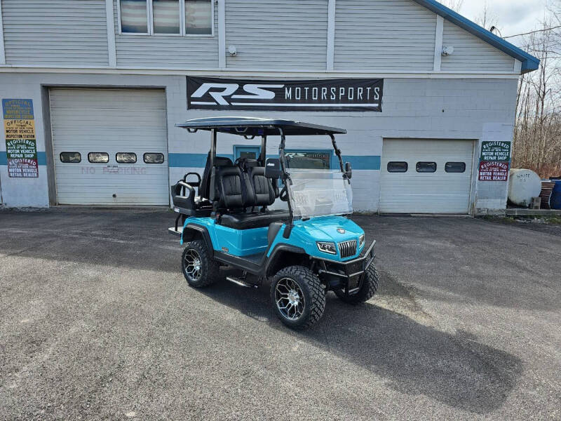 2025 Evolution Maverick 2 + 2