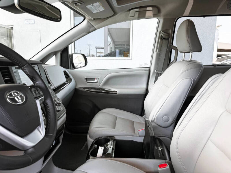 2019 Toyota Sienna