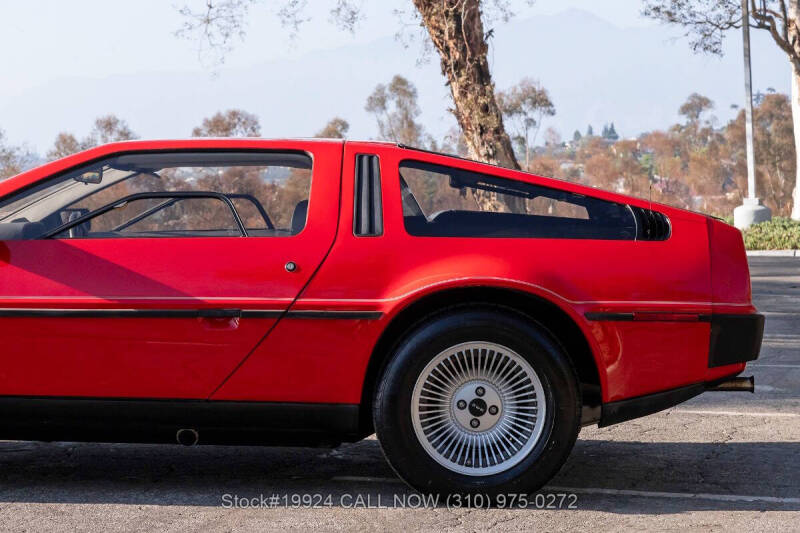 1981 DeLorean DMC-12