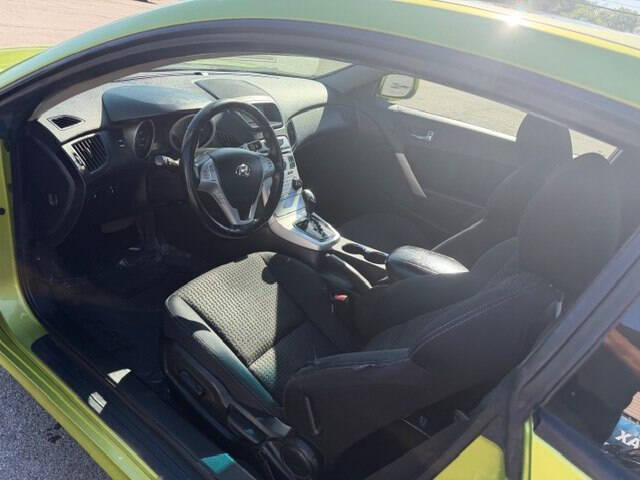 2010 Hyundai Genesis Coupe 2.0T