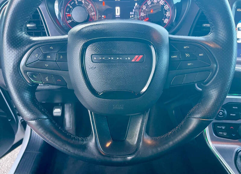 2018 Dodge Challenger SXT Plus