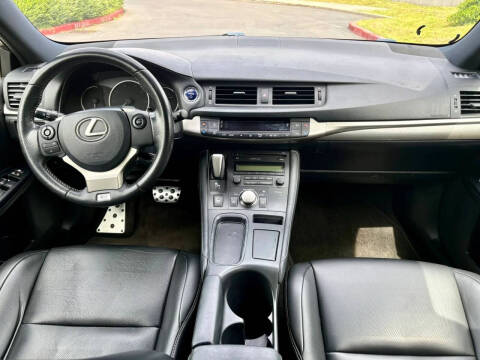 2014 Lexus CT 200h