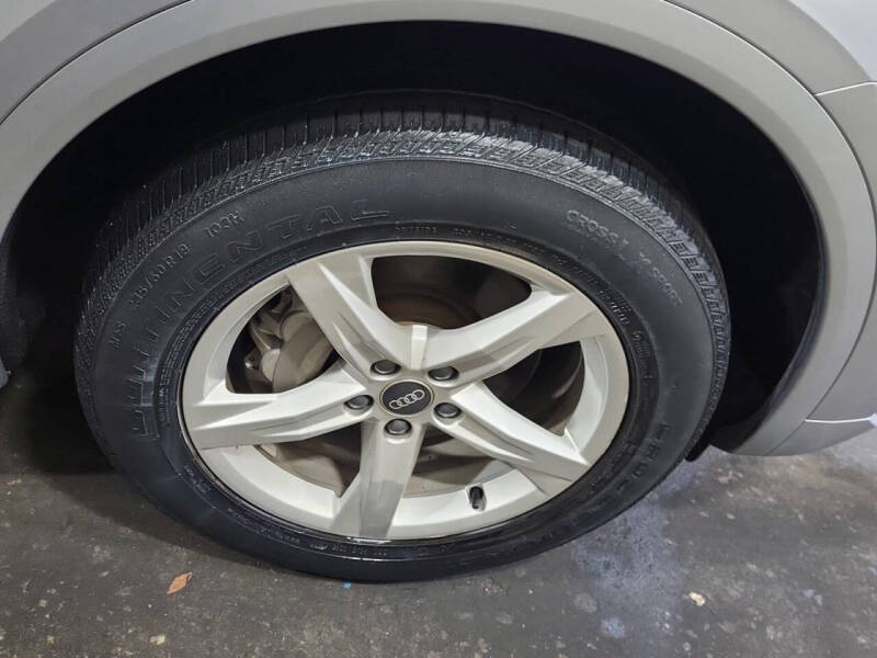 2023 Audi Q5 quattro Premium 40 TFSI