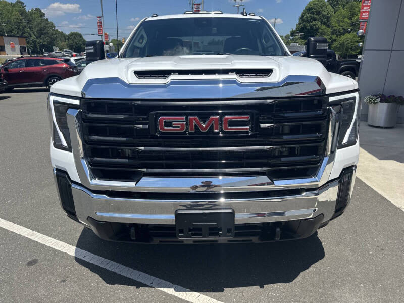 2025 GMC Sierra 3500HD CC Pro