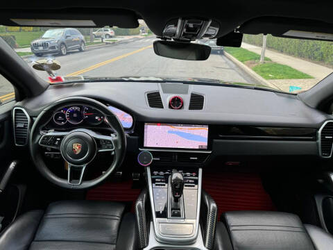 2019 Porsche Cayenne S