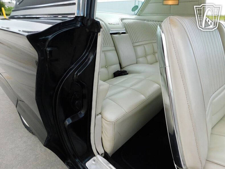 1966 Ford Thunderbird