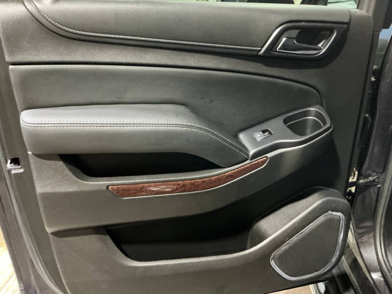 2017 GMC Yukon XL SLT