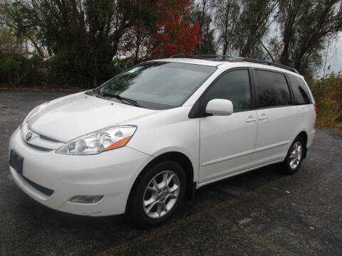 2006 Toyota Sienna for sale at Action Auto Wholesale - 30521 Euclid Ave. in Willowick OH